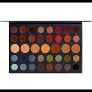 Morphe Dare to Create / 39A
